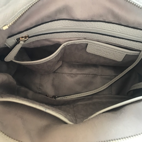 MICHAEL Michael Kors Julia Ecru Medium Shoulderbag- Snakeskin pattern - Picture 4 of 10